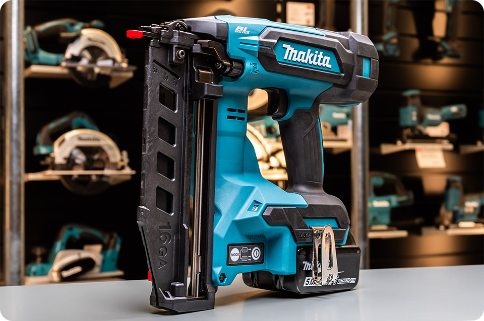 Makita DBN601Z bradtacker Een DBN601Z bradtacker van Makita
